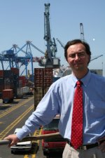 FOTO_02
W:150
H:225
11 kb